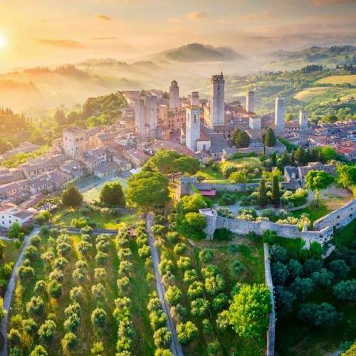 از جوانی گله دارم ز جهانت سیرم کوله باری ز حسرت از همه دلگیرم